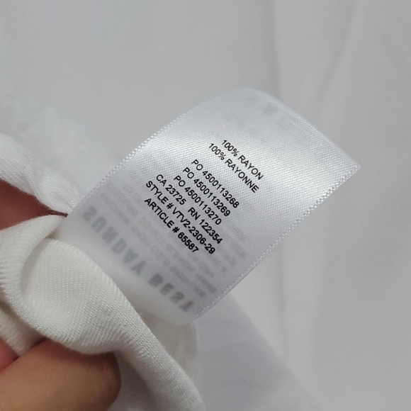 Aritzia Sunday Best Button Down shirt - Picture 5 of 5